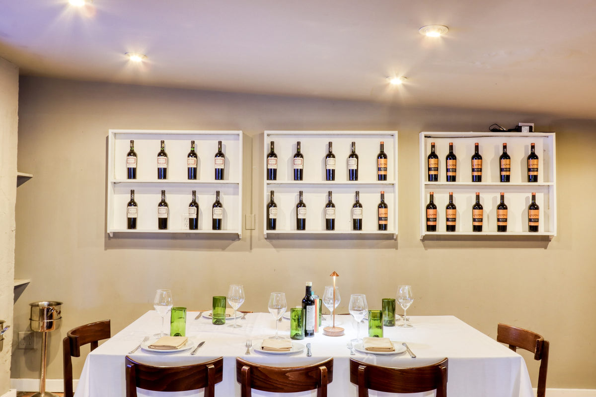 Private dining room at Graziano's Hialeah set for a group